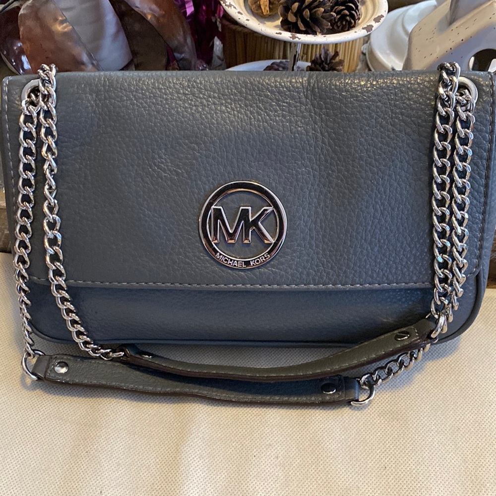 Michael Kors Fulton pebble gray leather crossbody